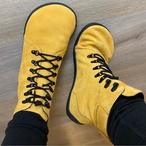 BRAND-NEW Realfoot Farmer Winter Unisex Boots (color: mustard yellow) (size: 43)